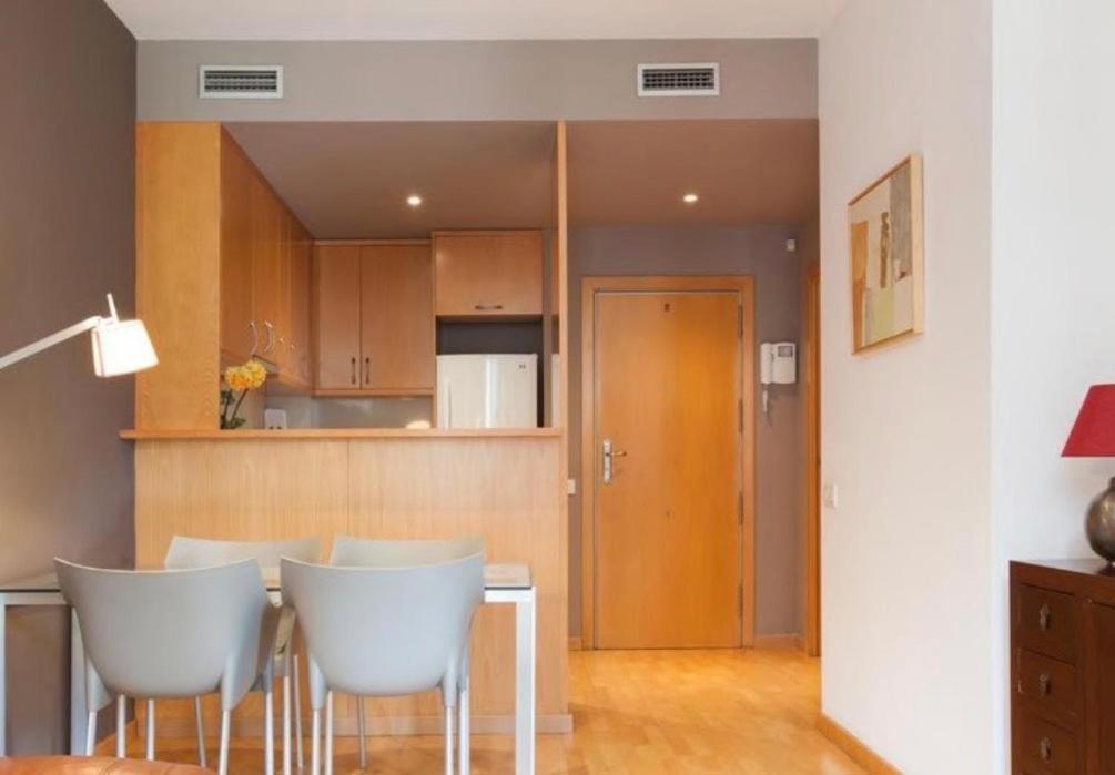 Sweet Bcn Rambla 48 Apartment บาร์เซโลนา ภายนอก รูปภาพ